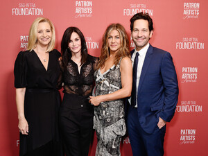 Courteney+Cox+SAG+AFTRA+Foundation+4th+Annual+d6pAUkrtqajx.jpg