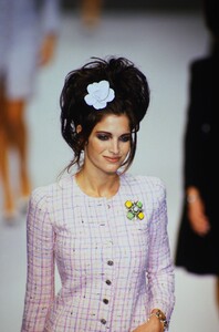 924793208_chanel-ss-1996(1).thumb.jpg.6856290a6943e61c653cf5bccda555c4.jpg