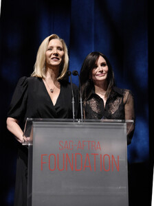 Courteney+Cox+SAG+AFTRA+Foundation+4th+Annual+k1o2XWbXPJMx.jpg