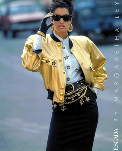 Escada_Spring_Summer_1991_06.thumb.png.3567455175f8dd844dd024d8c3567f71.png