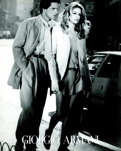 Fallai_Giorgio_Armani_Spring_Summer_1991_02.thumb.png.384be6e00b1cffa4a3ee3349636236f3.png