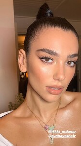 dua-lipa-social-media-10-21-2019-10.jpg