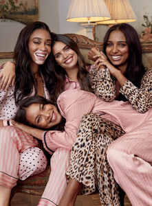 victorias-secret-holiday-gift-guide-2019-whitney-sarah-jasmine-lais-satin-silk-pj-set-hi-res.jpg