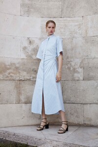 00012-SALVATORE-FERRAGAMO-Pre-Fall-2020.thumb.jpg.18092fe06b9a9c79a86343b0a44f5a57.jpg