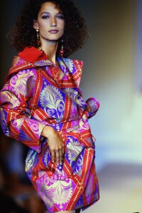 versace-hc-fw-1990 (11).jpg