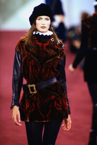 1410577895_ralph-lauren-fall-1994(2).thumb.jpg.7d48889ce90c85905dd9890b41252c9e.jpg