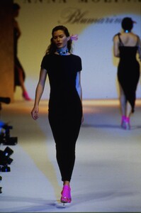 1426116309_blumarine-ss-1995(2).thumb.jpg.1a711cd181cafa8a71c646025604f5ed.jpg