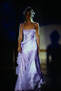 1459703880_versace-hc-fw-1993(8).thumb.jpg.5ed8747d7626d91b320f471110dca9de.jpg