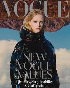 Abby Champion-Vogue-Ucrania.jpg