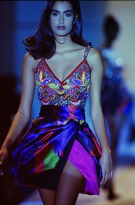 719311573_versace-hc-fw-1990(12).thumb.jpg.f4e2a7155b60b2e12e0bc11132ab9a10.jpg