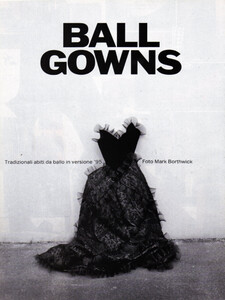 Ball_Gowns_Borthwick_Vogue_Italia_September_1995_01.thumb.jpg.5227f180e74d037ab2e0d8ca83c5a525.jpg