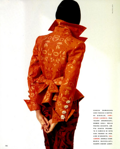 Chin_Vogue_Italia_March_1991_05.thumb.png.6b01b5bf1205b98fa23d97e39c74b542.png