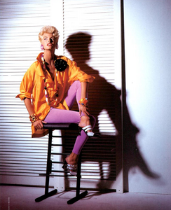 Coco_Meisel_Vogue_Italia_March_1991_06.thumb.png.88acc5f092efad1d21851230fc02305b.png