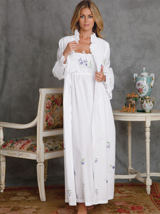 Wisteria_Gwn_Robe_2947.jpg