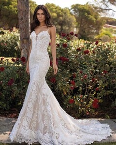 pronovias_79641339_765695830602049_4475707388286124571_n.jpg