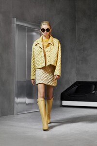 00008-fendi-pre-fall-2020.thumb.jpg.45acb2ea2fa8a914a76b6c59ba3d7599.jpg