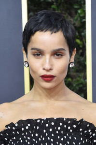 Zo+Kravitz+77th+Annual+Golden+Globe+Awards+NHtUjUt5lcKx.jpg