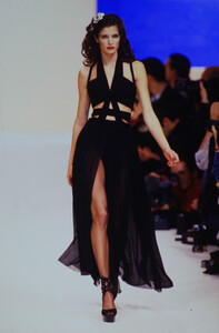 1280288082_chanel-ss-1995(10).thumb.jpg.fca960a7fbb003a644fccf83465eabcf.jpg