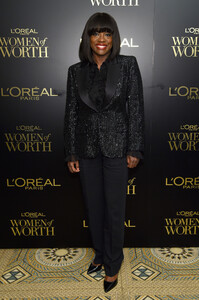 Viola+Davis+14th+Annual+L+Oreal+Paris+Women+8dfrwlRiEv_x.jpg