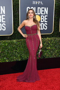 Sofia+Vergara+77th+Annual+Golden+Globe+Awards+bCZPbVUOMoyx.jpg