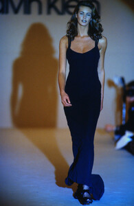 501411633_calvin-klein-fw-1992(3).thumb.jpg.a038cbbd3cbfbe3546aacf975b45172d.jpg