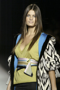 513499751_Missoni2005WomenRTW34.thumb.jpg.1c14a7e8e64654decbc01ca1c23dd28e.jpg