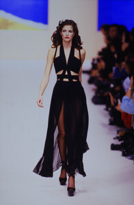 517224717_chanel-ss-1995(9).thumb.jpg.245eb0d7c171bd200b02e32d9b67223e.jpg