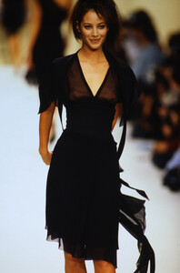 522800991_chanel-ss-1994(12).thumb.jpg.3bb2c996ece7458aeecb765c99e7af02.jpg