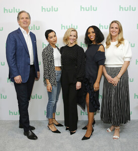 Zo+Kravitz+Hulu+Panel+Winter+TCA+2020+2Ve4L-6Swvfx.jpg