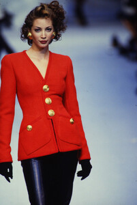 874620016_chanel-hc-ss-1992(3).thumb.jpg.ca64ea4cf6fa8c696c3cdda5c3530c53.jpg