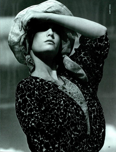 Watson_Vogue_Italia_June_1985_04.thumb.png.ada706c9e52a39695937b8b2f589f08e.png