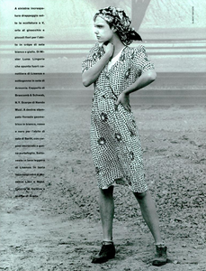 Watson_Vogue_Italia_June_1985_08.thumb.png.785305412691a730a80a903a243107b0.png