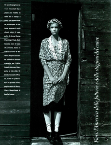 Watson_Vogue_Italia_June_1985_15.thumb.png.e429de795ec263132b07a89635f104fe.png