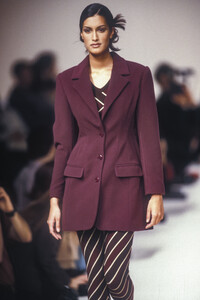 angelo-tarlazzi-fw-1993-2.thumb.jpg.0f9cb6bab61f3f94fdc8a8d5cdbf2776.jpg