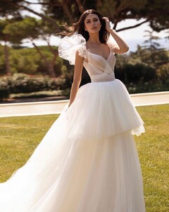 pronovias_81248634_1775505842582086_2213999641068840042_n.jpg