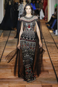 zuhair-murad-couture-spring-2020-paris-fashion-week-pfw001019.thumb.jpg.af436e595c76cb24668424ccf187012f.jpg