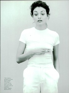 ARCHIVIO - Vogue Italia (March 1997) - Milano News - 010.jpg