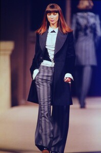 1081800406_MartineSitbonFW1994(9).thumb.jpg.fe5f292f54b1cdd66606ff21745a6da2.jpg