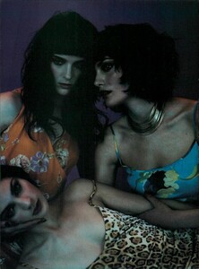 ARCHIVIO - Vogue Italia (March 1997) - Milano News - 015.jpg