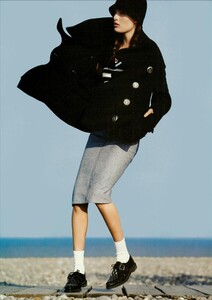 ARCHIVIO - Vogue Italia (December 2004) - En Plein Air - 009.jpg