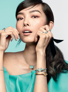 1413040226_McDean_Tiffany__Co_Fall_Winter_19_20_03.thumb.png.8527af95dacb382491659b8c9790618b.png