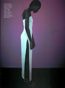 ARCHIVIO - Vogue Italia (March 1997) - Milano News - 008.jpg