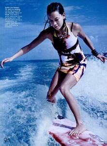 GB - Elle Girl (Summer 2002) - Board In The USA - 003.jpg