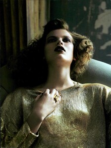 ARCHIVIO - Vogue Italia (October 2007) - The Chic Old Days - 008.jpg