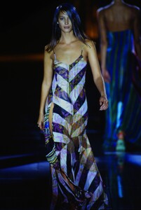 908789990_versace-ss-1994(15).thumb.jpg.45ee783f65028b1a339cd48f43f1fea2.jpg