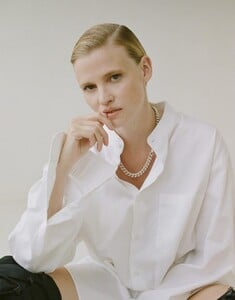 Bec-Parsons-Love-Want-Lara-Stone-3-803x1024.thumb.jpg.39943cfad04f28a15152f266be0ad521.jpg