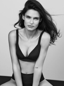 Bianca-Balti-Yamamay-Lingerie-Campaign02.thumb.jpg.7599902ad8181fa988ec8faae80fbc24.jpg