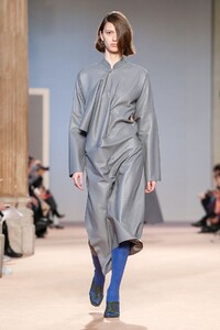 Salvatore-Ferragamo-RTW-FW20-Milan-9196-1582365444.thumb.jpg.d407bd8c83c0b9e7b719d57b490c5022.jpg