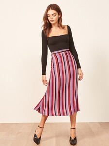 bea-skirt-noche_stripe-1.thumb.jpg.baaf64686d8a486bf122a61a478a4845.jpg