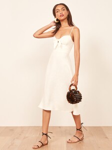 clara-dress-white-2.thumb.jpg.a8c96e785f742a07a8af46d7fdafe7ab.jpg